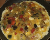 Foto del paso 3 de la receta: Tortilla de verduras y quesitos rápida