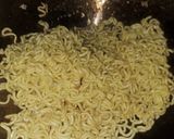 Foto langkah ke 3 dari resep Mie Goreng simpel.
