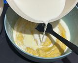 Foto langkah ke 8 dari resep Magic Pear Cake.