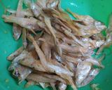 Foto langkah ke 1 dari resep Ikan asin kriuk.