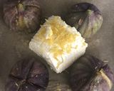 A picture of step 3 of Baked ricotta and figs.