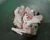 Foto langkah ke 3 dari resep Semur Ayam Kentang.