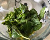Foto del paso 2 de la receta: Pesto diferente con pollo