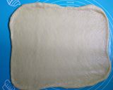 Foto langkah ke 3 dari resep Floss Roll Bread.