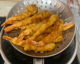 รูปขั้นตอนการทำที่ 2 ของ สลัดกุ้งกรอบ