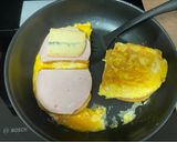 Une image de l'étape 3 de Toasts au rôti de porc.