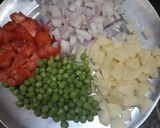 A picture of step 2 of Dalia upma.