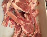 Foto del paso 2 de la receta: Chuletas de cordero a la plancha