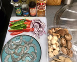 Foto del paso 1 de la receta: Wok de setas variadas, verduras y langostinos