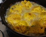 A picture of step 8 of Street Style batata vada.