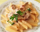 Foto del paso 24 de la receta: Penne con carne asada, chanterelle y verduras