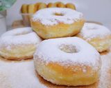 Foto langkah ke 7 dari resep Donat Jadul (Taburan Gula Halus).