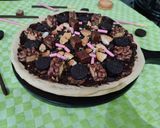 Foto langkah ke 5 dari resep Pizza toping coklat.