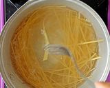 Foto langkah ke 1 dari resep Fettuccine Bolognese Keju Panggang.