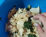 Foto del paso 2 de la receta: Tortilla de Acelga 🌱 (Con Champiñones)
