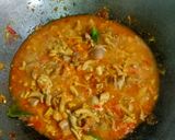 Foto langkah ke 8 dari resep Usus & Ati Ampela Woku Kemangi.