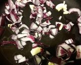 Foto del paso 1 de la receta: Revuelto de Berenjena y Tomate con pasta 🍆🍅