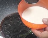 Foto langkah ke 2 dari resep Drizzling Caramel - Simple untuk topping.