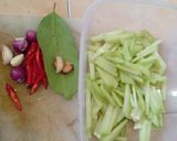 Foto langkah ke 1 dari resep Tumis labu siam.