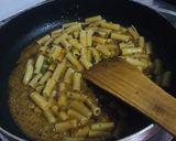 A picture of step 4 of Simple juicy pasta penne.