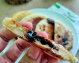 Foto langkah ke 4 dari resep Hotteok (Korean Sweet Pancake).