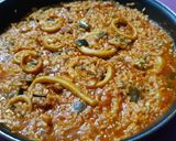 Foto del paso 3 de la receta Arroz con calamares y chorizo