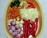 Foto langkah ke 3 dari resep Udang Cumi Saus Padang.