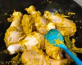 Foto langkah ke 3 dari resep Ayam Ungkep Goreng Srundeng Bawang.