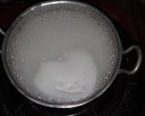 Foto langkah ke 2 dari resep Puding kelapa fla gula merah.