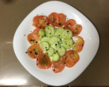 Foto del paso 3 de la receta: Ensalada de tomate y pepino