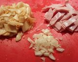 Hình bước làm 1 của món Cơm chiên Kimchi