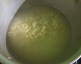 Foto langkah ke 1 dari resep Indomie Goreng Versi Simpel tapi Bikin Nagih😋.