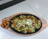 A picture of step 5 of Tava green pakoda pulao.
