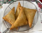 A picture of step 8 of Chicken Samosa/Chicken Kheema Samosa.