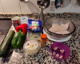 Foto del paso 1 de la receta: Merluza en salsa de tomate y verduras con queso