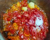 A picture of step 3 of Elbow pasta with minced meat stew.