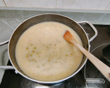Foto del paso 3 de la receta: Pescadilla con almejas en salsa verde