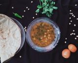 A picture of step 6 of Kabuli chana salan.