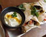 Foto del paso 6 de la receta: Rollos rellenos de albondiguillas de verdura con salsa de yogurt con Ras el Hanout