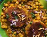 A picture of step 1 of Aloo tikki.