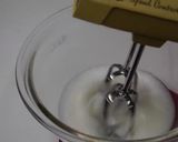 A picture of step 2 of Japanese Souflè Pancakes.
