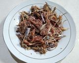 Foto langkah ke 2 dari resep 21. Kering Ikan Suwir.