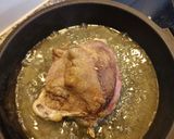 Foto del paso 3 de la receta: Carrilleras al vino en olla express