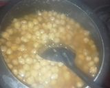 A picture of step 1 of Chole bhature.