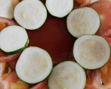 Foto del paso 2 de la receta: Carpaccio de calabacín y tomate