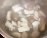 Hình bước làm 3 của món Canh Nấm Đùi Gà Nấu Thịt Bằm