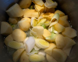 Foto del paso 2 de la receta: Pollo al estragón con muselina de puerros