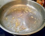 A picture of step 5 of Stir-Fried Pho.