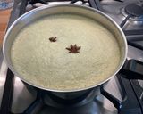 Une image de l'étape 12 de Boisson énergisante au gingembre, citron, menthe et épices (version 2).