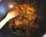 Une image de l'étape 13 de Sundakai aux tomates et épices indiennes.